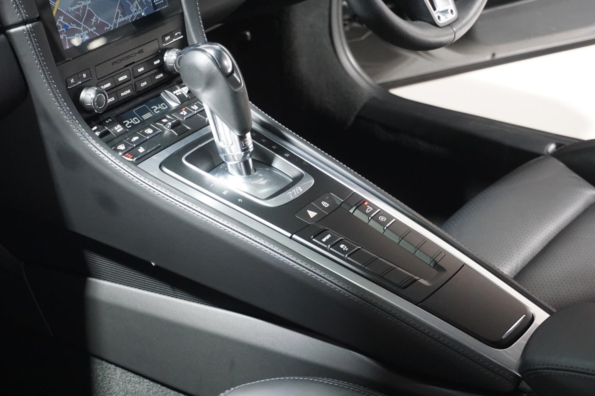 Porsche 718 Cayman 2.0T Style Edition Coupe 2dr Petrol PDK Euro 6 (s/s) (300 ps)